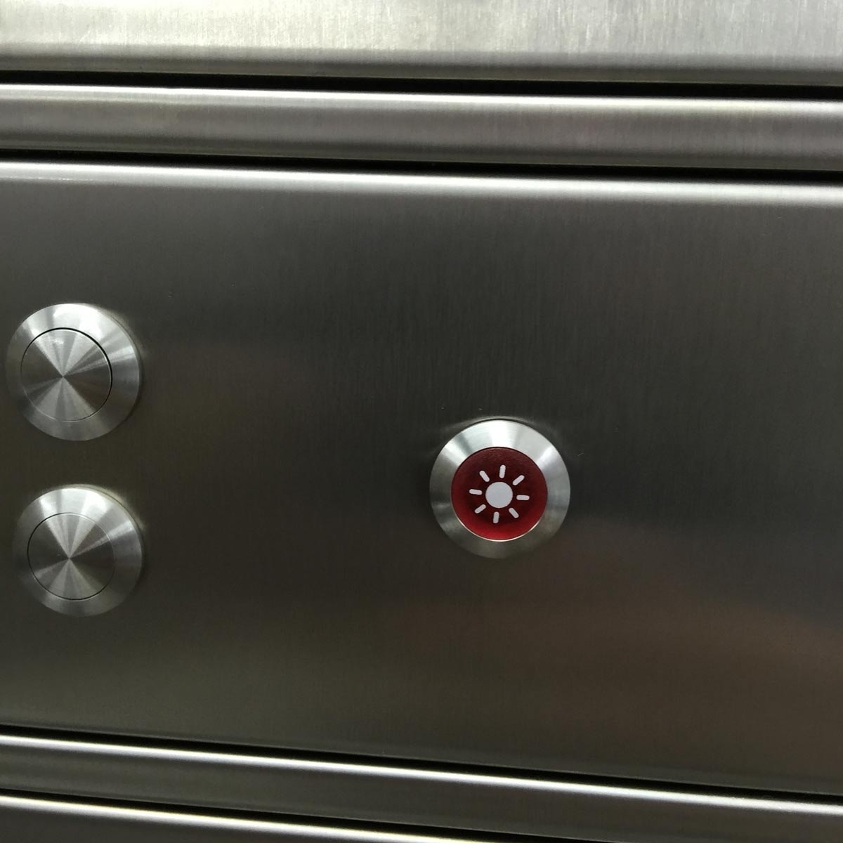 4-post letterbox design BASIC Plus 380X ST-T with bell box - RAL of your choice 4-post letterbox design BASIC Plus 380X ST-T with bell box - RAL of your choice