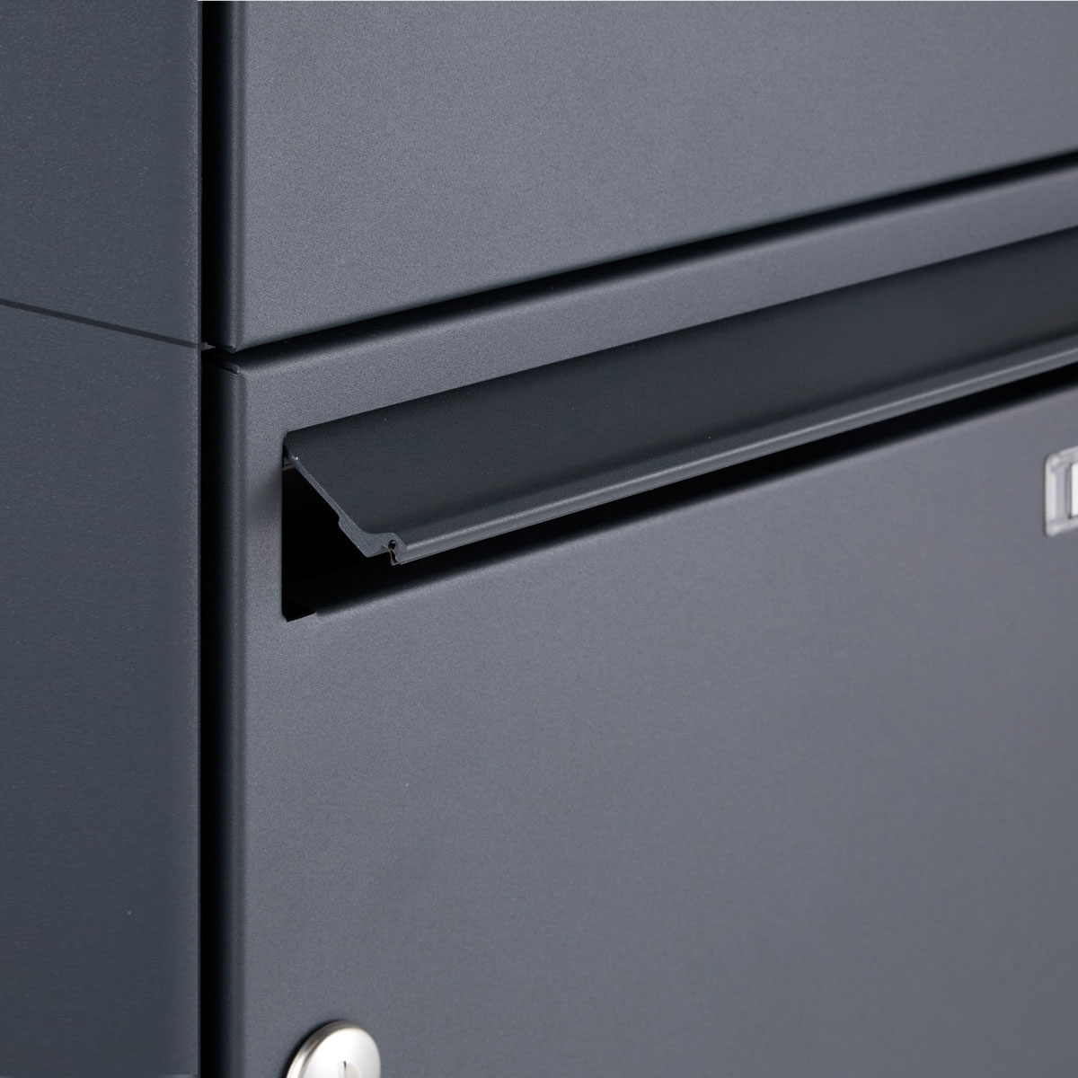 7er 2x4 Aufputz Briefkasten Design BASIC 382A AP mit Klingelkasten - RAL 7016 anthrazitgrau