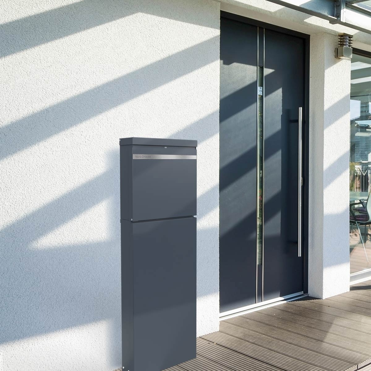 BRENTANO® letterbox pedestal - Elegance 3 design - RAL 7016 anthracite grey BRENTANO® letterbox pedestal - Elegance 3 design - RAL 7016 anthracite grey