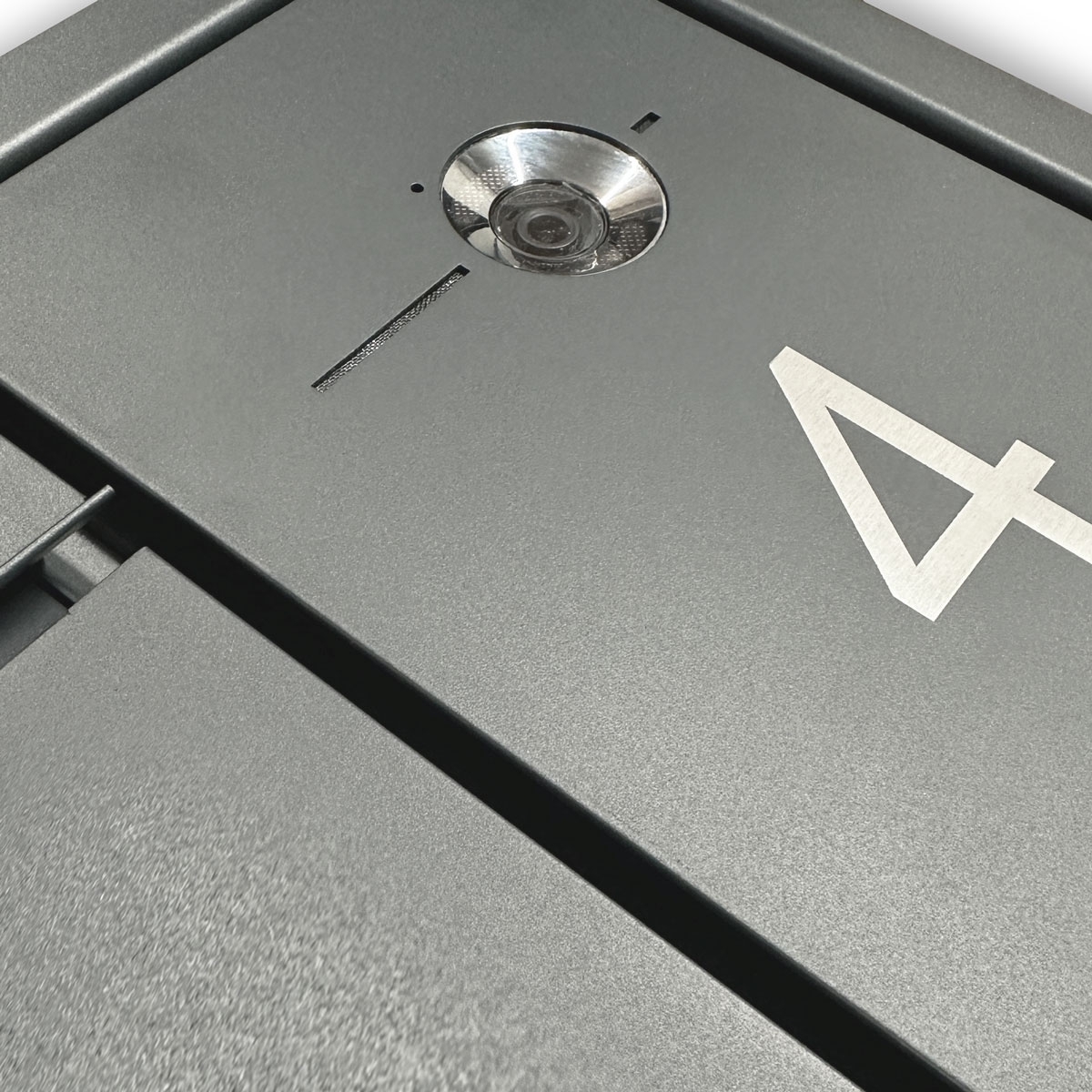Design flush-mounted letterbox GOETHE UP - RAL of your choice - COMELIT switch on the side - VIDEO complete set Wifi Design flush-mounted letterbox GOETHE UP - RAL of your choice - COMELIT switch on the side - VIDEO complete set Wifi