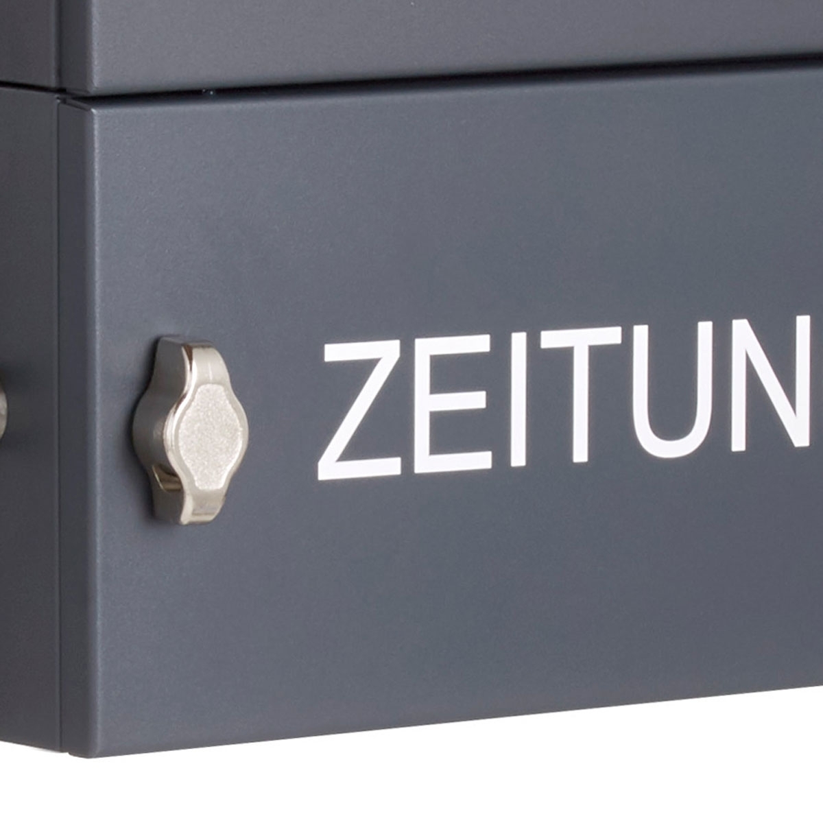 Flush-mounted letterbox with newspaper compartment & display case BASIC Plus 389 UP - 710x660 - RAL of your choice Flush-mounted letterbox with newspaper compartment & display case BASIC Plus 389 UP - 710x660 - RAL of your choice