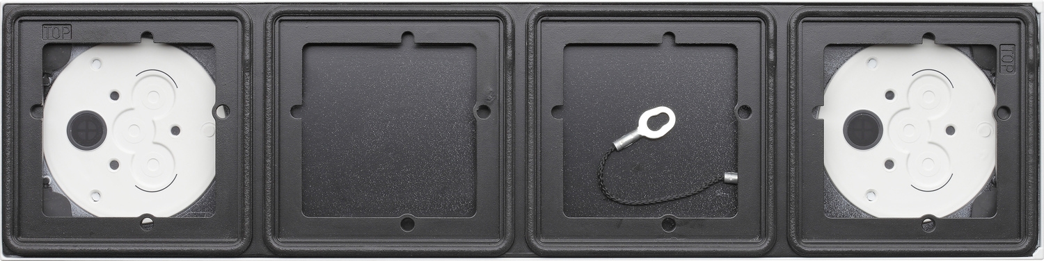 Gira System 106 surface-mounted housing, 4-gang - anthracite 5504910 Gira System 106 surface-mounted housing, 4-gang - anthracite 5504910