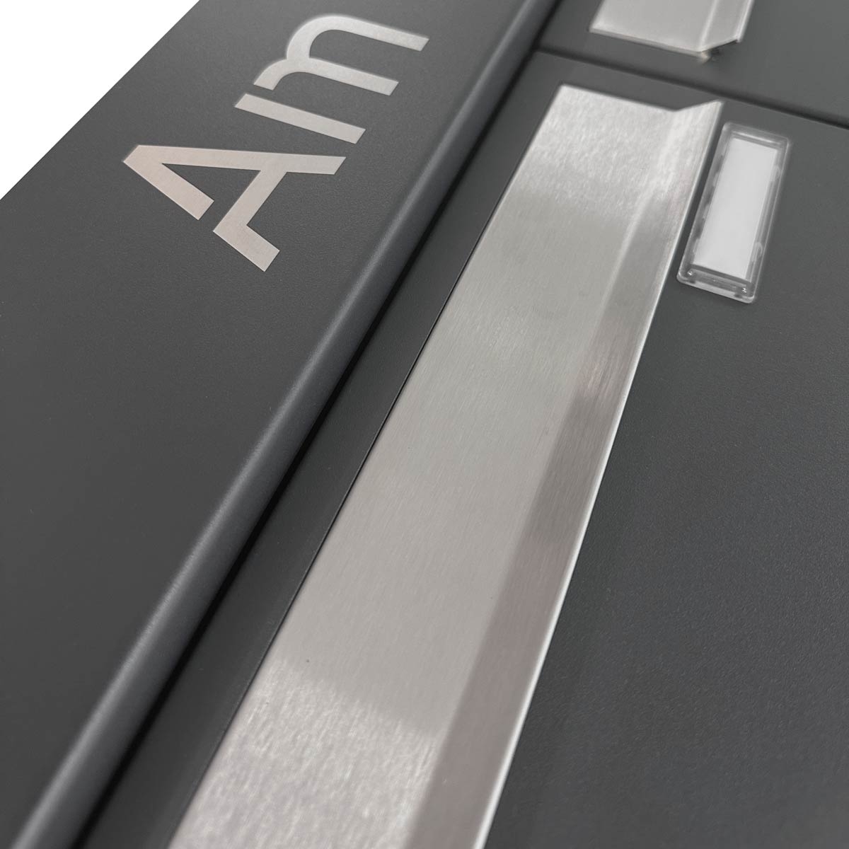1 sistema di cassette postali Design BASIC - Edizione NELLY - BI-Colore VA-RAL 7016 grigio antracite