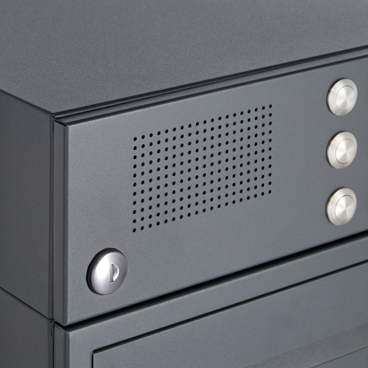 4er Aufputz Briefkasten Design BASIC Plus 385XA AP mit Klingelkasten - RAL nach Wahl 4er Aufputz Briefkasten Design BASIC Plus 385XA AP mit Klingelkasten - RAL nach Wahl