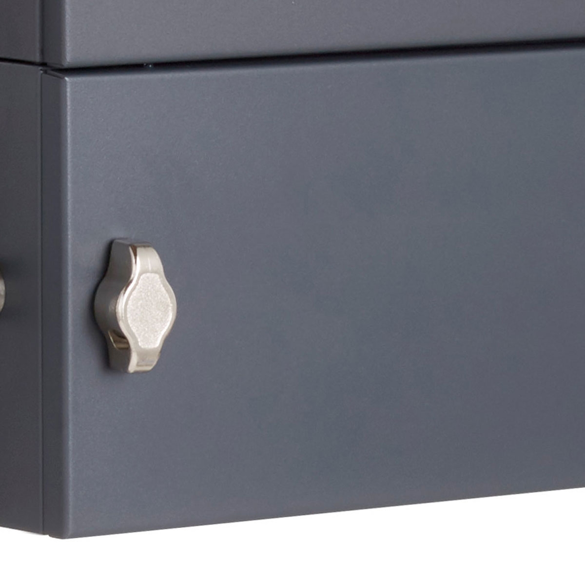 ead2950d8d265019cd43214f0c7cc05f91ab2a17 Edelstahl Zeitungsfach geschlossen BASIC Plus 382XAZF - 355x165x100 - RAL nach Wahl