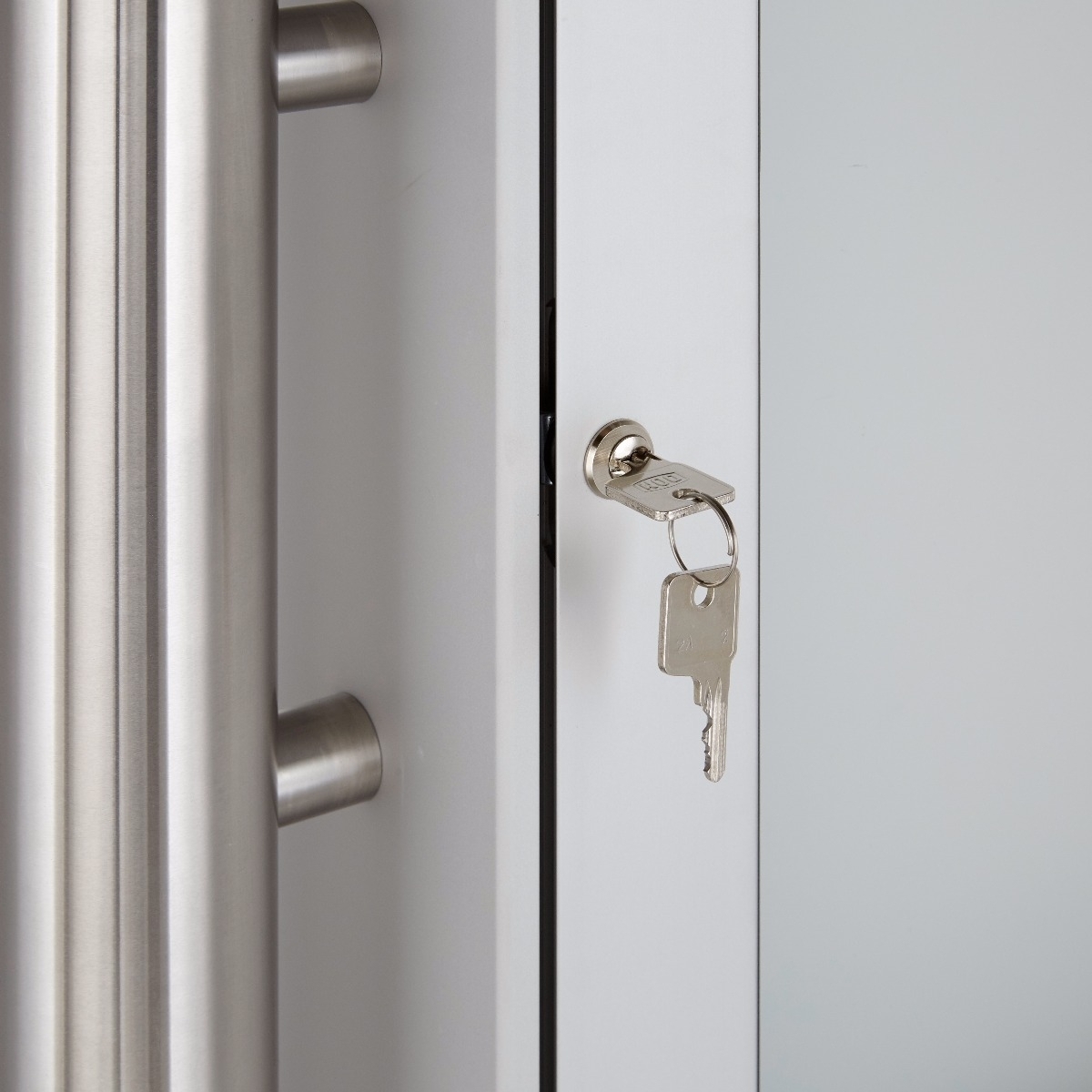 Free-standing letterbox with display case BASIC Plus 389X ST-R - 710x660 - RAL 7016 anthracite grey Free-standing letterbox with display case BASIC Plus 389X ST-R - 710x660 - RAL 7016 anthracite grey