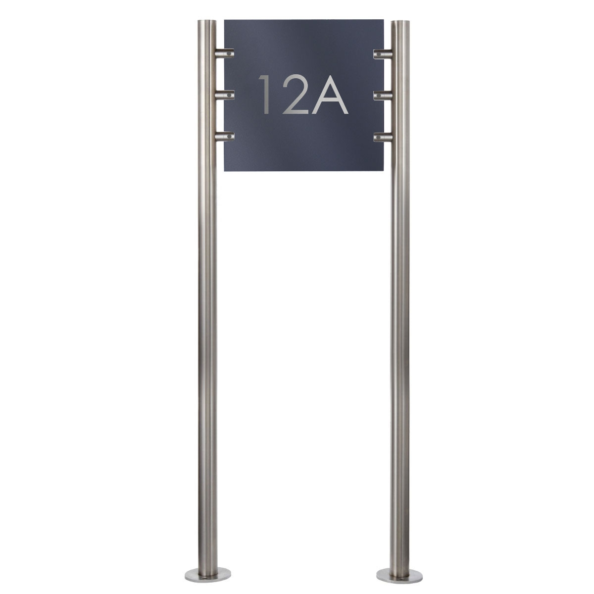 9ae8eea905d39ddfa818b7665238ec4ea250e0c4 Stainless steel house number sign free-standing BASIC 390 355x330 - RAL of your choice