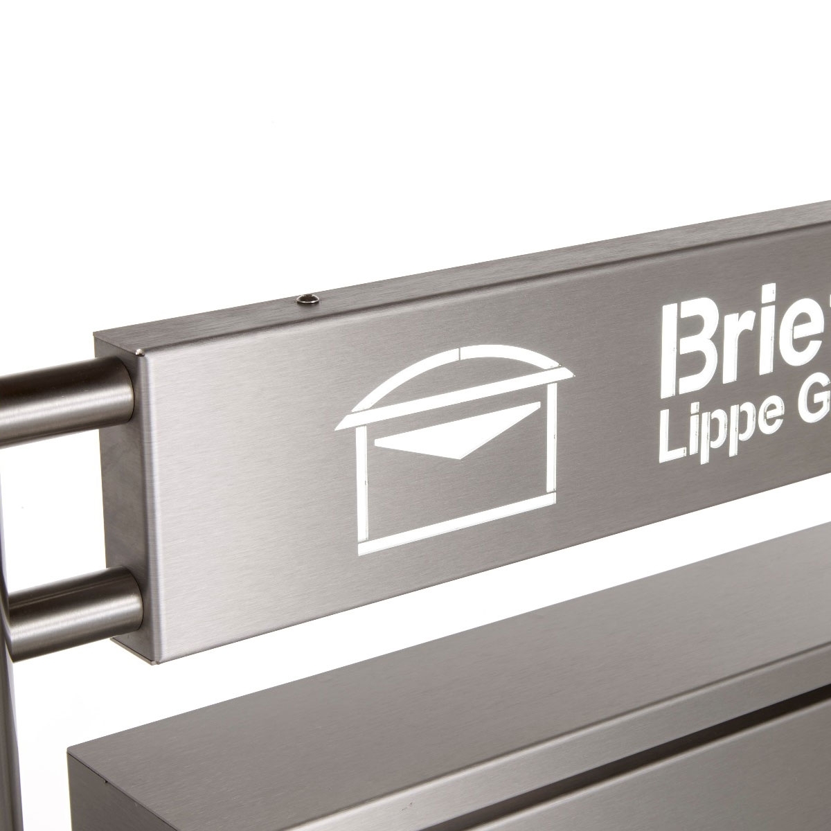 Briefkastenständer-Lichtelement mit Durchgravur beleuchtet Briefkastenständer-Lichtelement mit Durchgravur beleuchtet