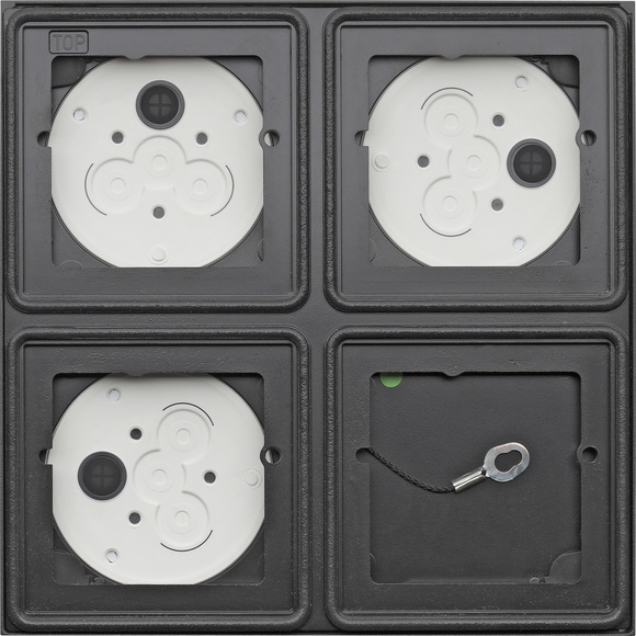 Gira System 106 surface-mounted housing 2x2gang - anthracite 5508910 Gira System 106 surface-mounted housing 2x2gang - anthracite 5508910