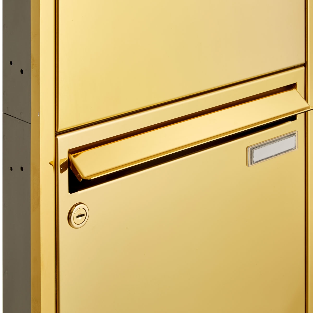 Unterputz Briefkasten CLASSIC 534C - Titanmessing ähnl. Gold - 1 Partei Unterputz Briefkasten CLASSIC 534C - Titanmessing ähnl. Gold - 1 Partei