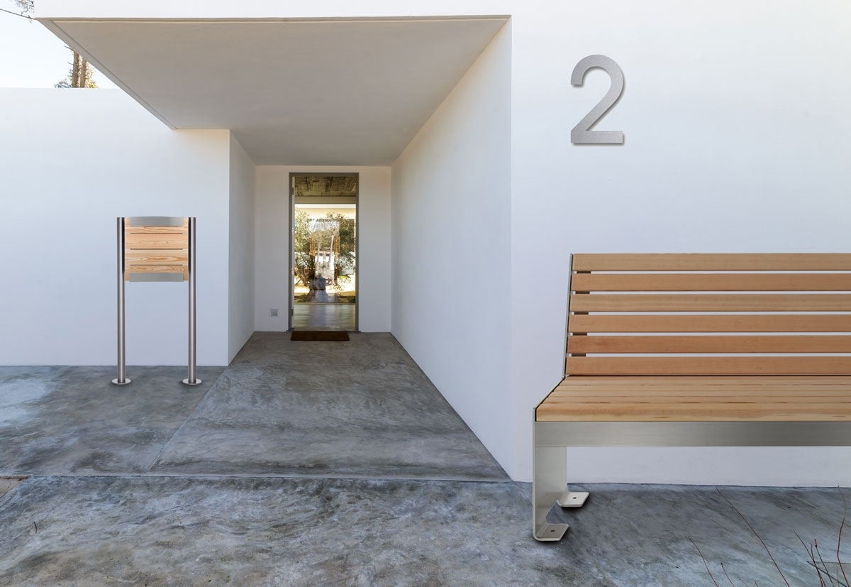 Design bench NOVALIS with backrest - polished stainless steel - Douglas fir oiled Design bench NOVALIS with backrest - polished stainless steel - Douglas fir oiled