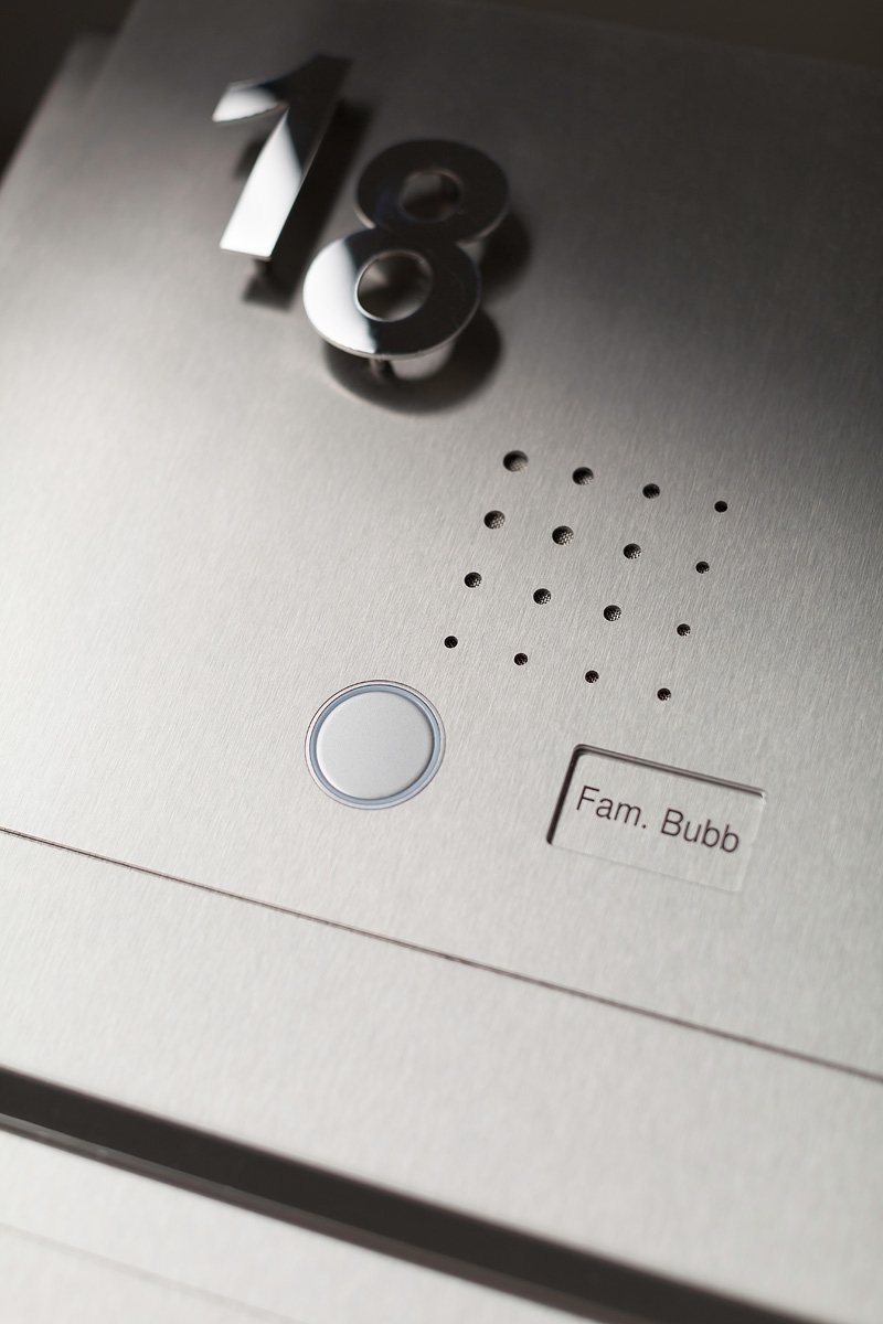 Edelstahl Standbriefkasten Designer Modell BIG ST-R - Clean Edition - Seitlich - INDIVIDUELL Edelstahl Standbriefkasten Designer Modell BIG ST-R - Clean Edition - Seitlich - INDIVIDUELL